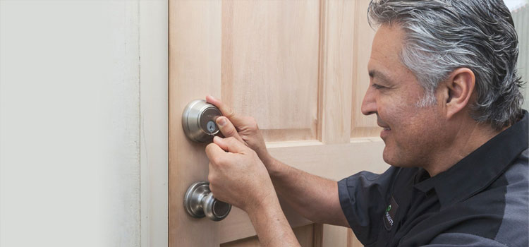 Kwikset Keyless Entry in Dover, AB