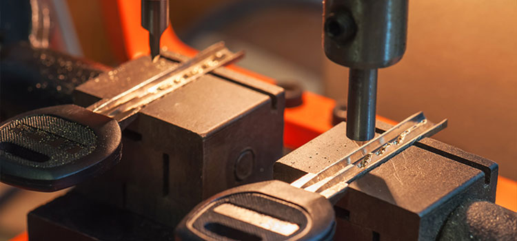 Locksmith Laser Cut Car Keys in Calgary, AB